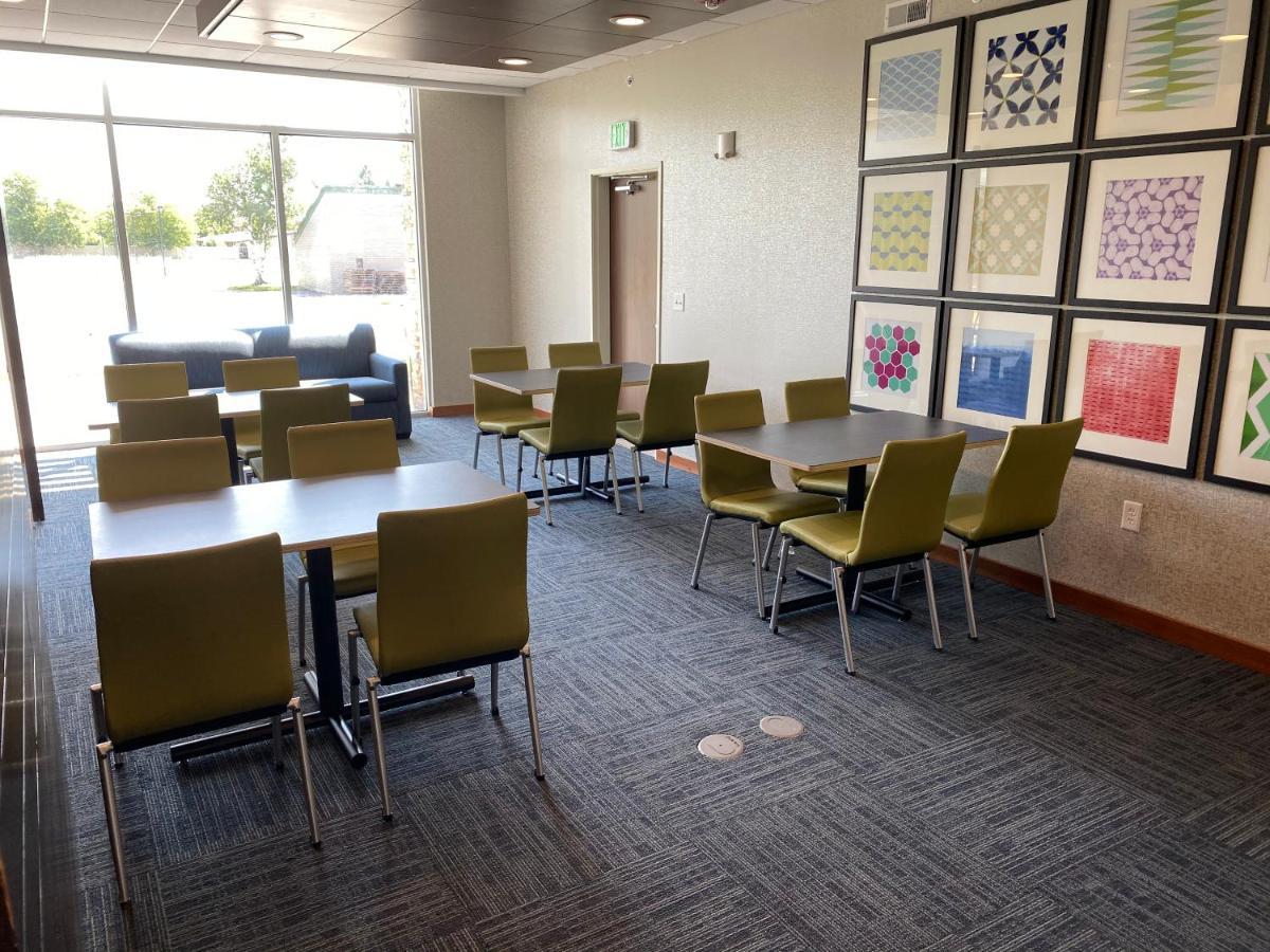 Holiday Inn Express & Suites - Michigan City By Ihg מראה חיצוני תמונה
