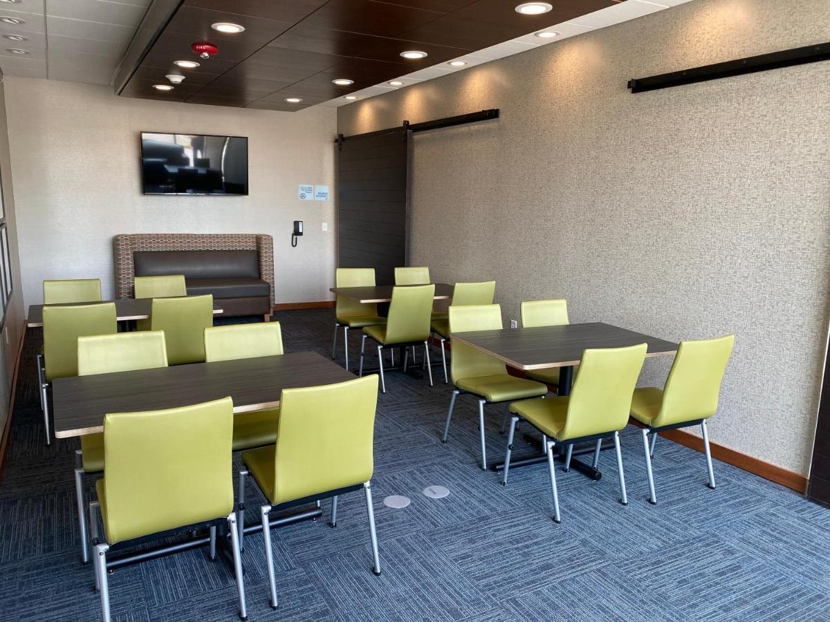 Holiday Inn Express & Suites - Michigan City By Ihg מראה חיצוני תמונה