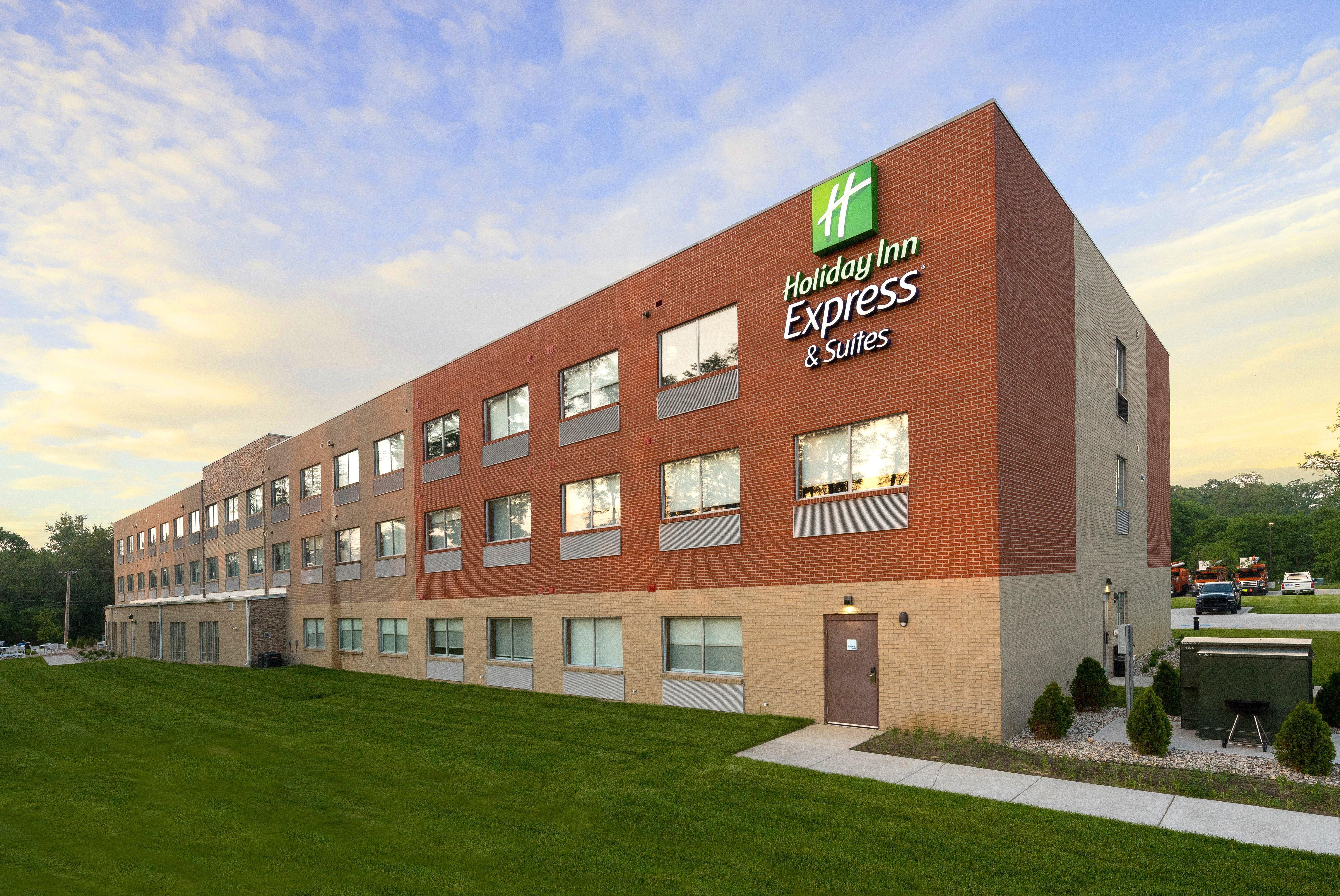 Holiday Inn Express & Suites - Michigan City By Ihg מראה חיצוני תמונה