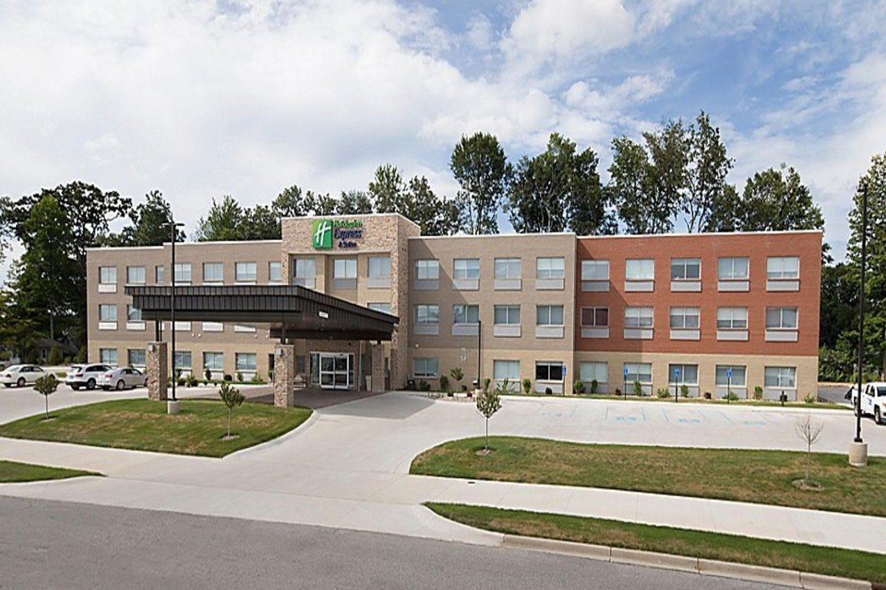 Holiday Inn Express & Suites - Michigan City By Ihg מראה חיצוני תמונה