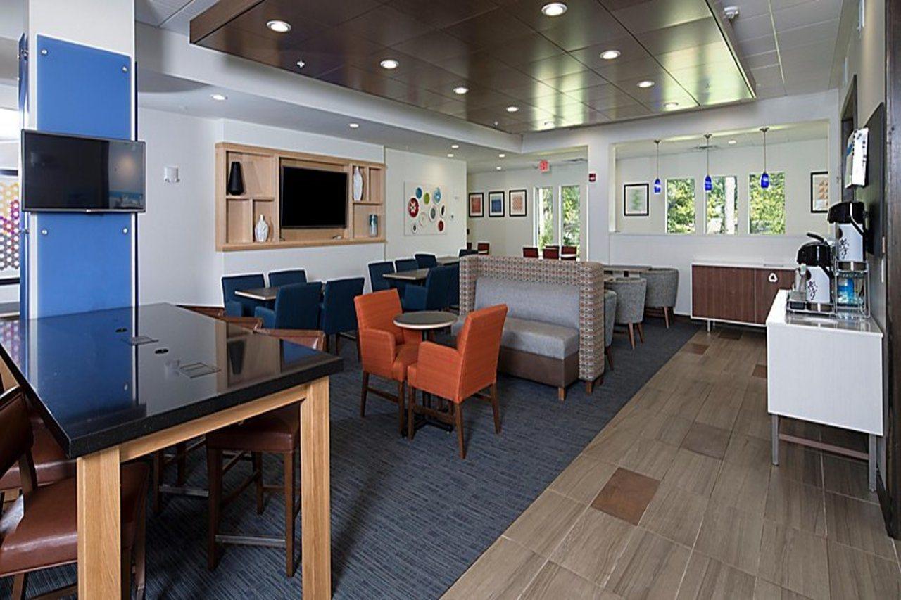 Holiday Inn Express & Suites - Michigan City By Ihg מראה חיצוני תמונה