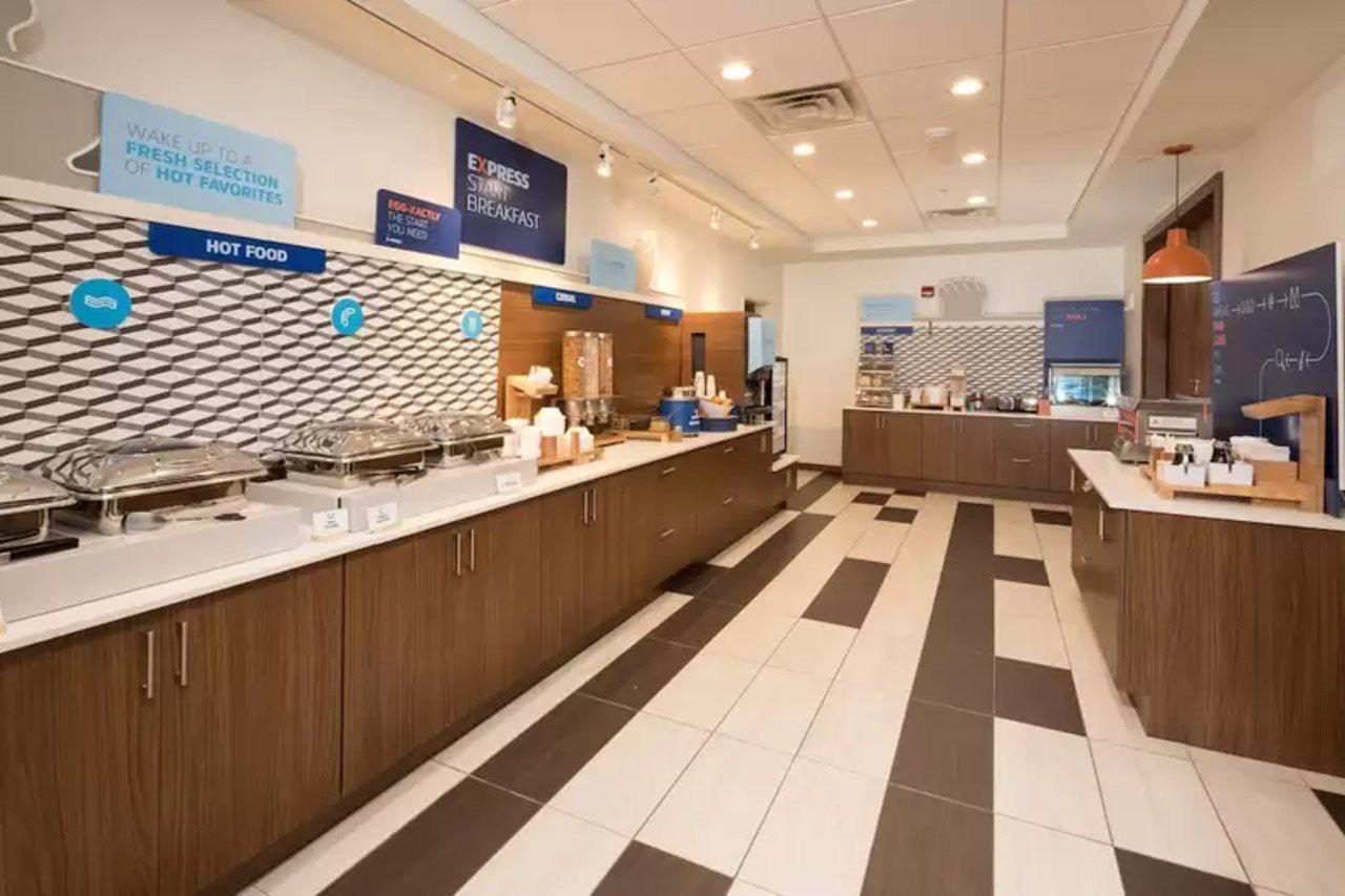 Holiday Inn Express & Suites - Michigan City By Ihg מראה חיצוני תמונה